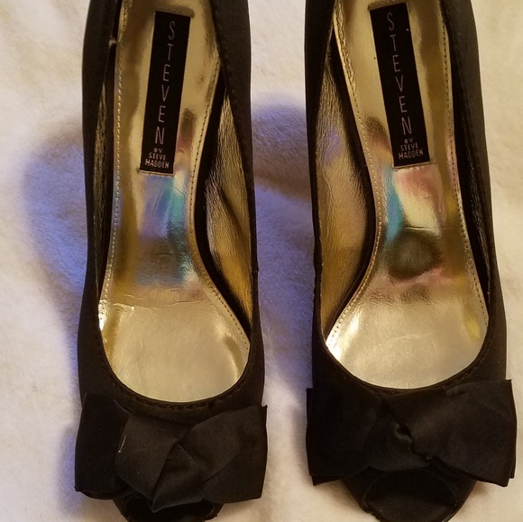 Steve Madden leather heelw/bow